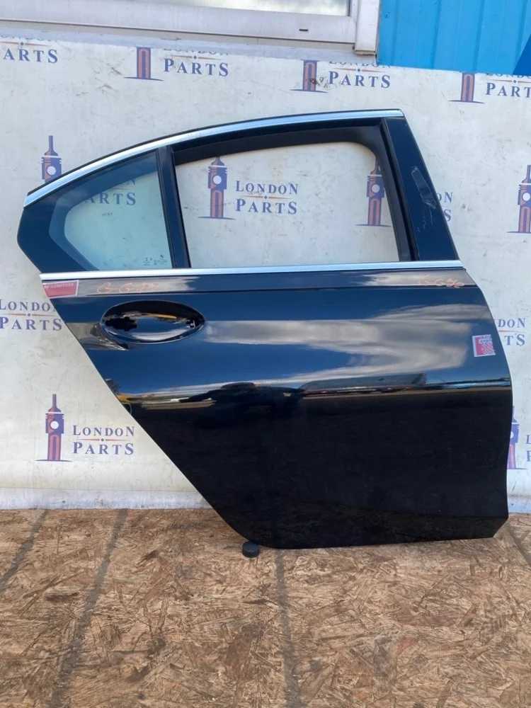Дверь BMW G20