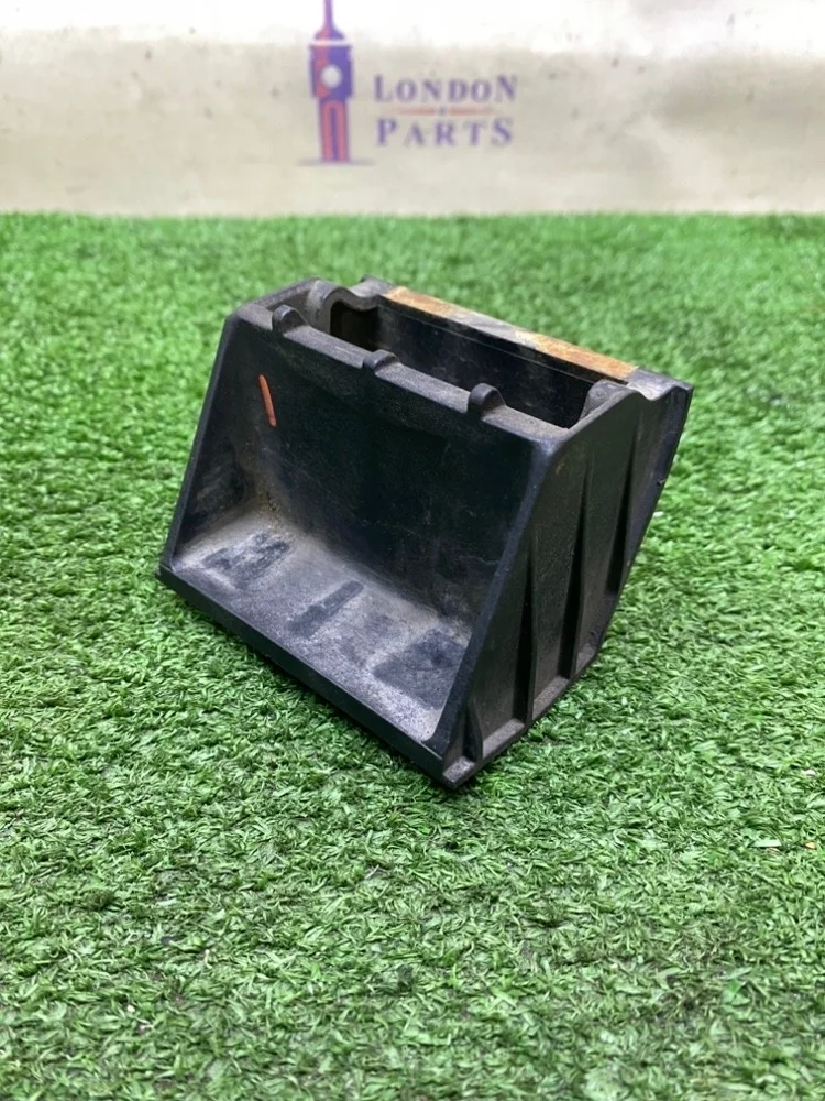 Кронштейн радиатора BMW X5 E70