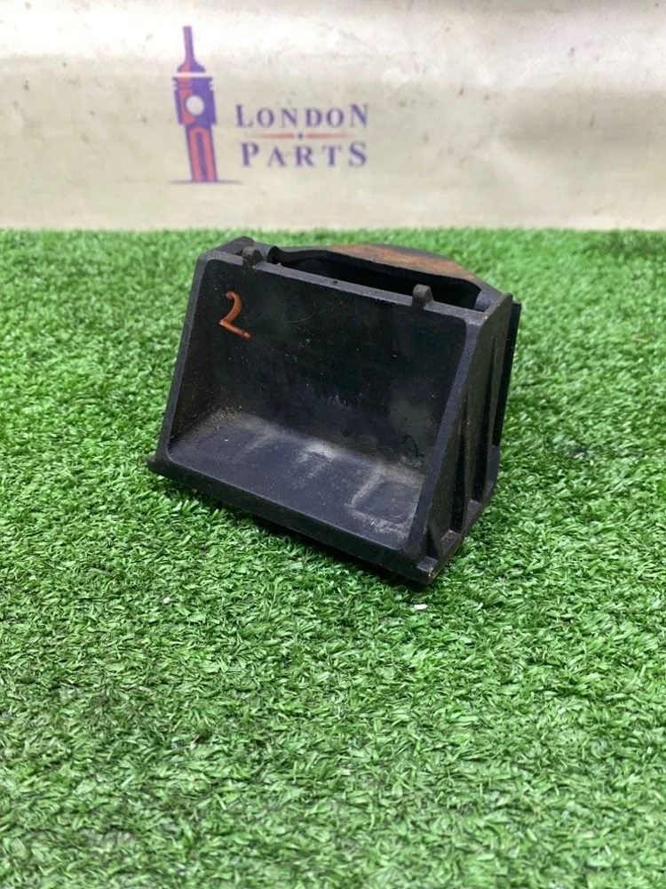 Кронштейн радиатора BMW X5 E70