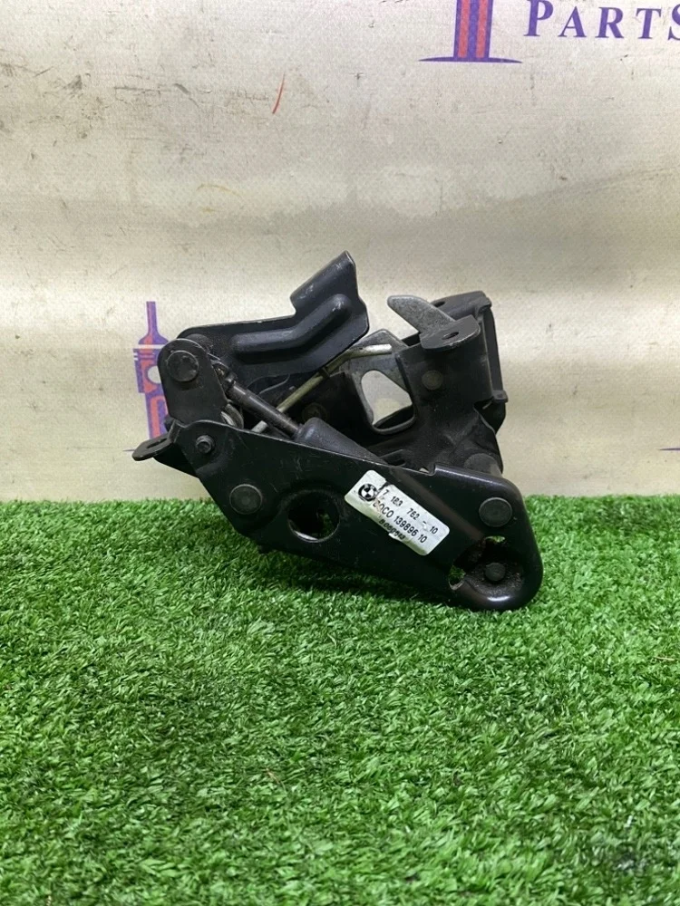 Замок капота BMW F10