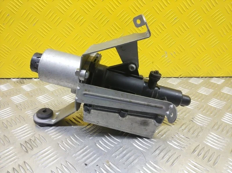 Цилиндр сцепления главный Volkswagen Touareg Ii 2010-2014 7L0142060A