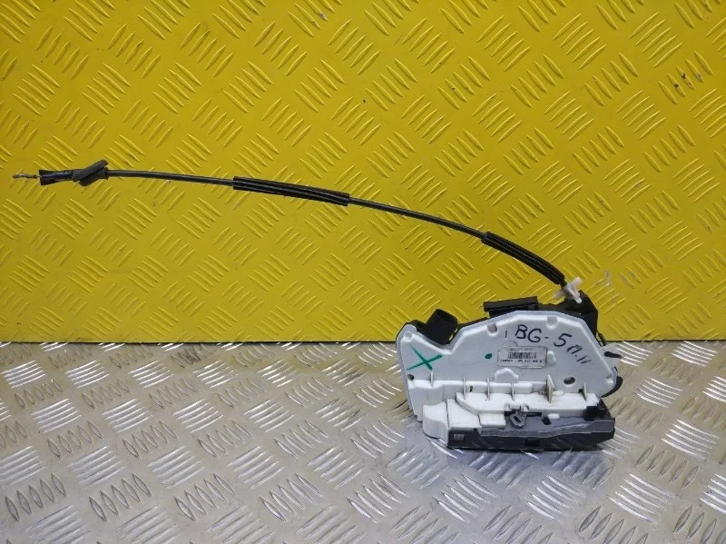 Замок двери передней правой Volkswagen Amarok (2010-2016) 2010 5N1837016D ПИКАП 2.0 D