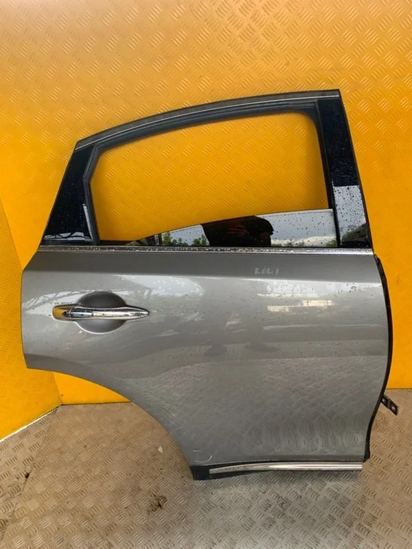 Стекло двери задней правой Infiniti Fx 30D ( 2002-2013) 2011 823001CA1A 3.0 D V9X