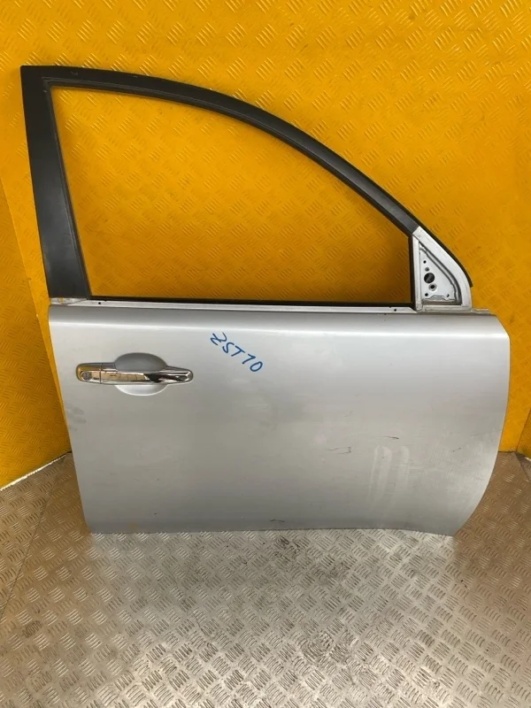 Стекло двери передней правой Mitsubishi L200 (2006-2015) 2006 MN117598 ПИКАП 2.5 D 4D56