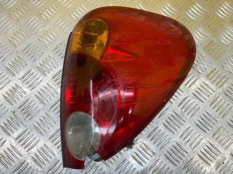 Фонарь задний правый Mitsubishi L200 (2006-2015) 2006 8330A156 ПИКАП 2.5 D 4D56