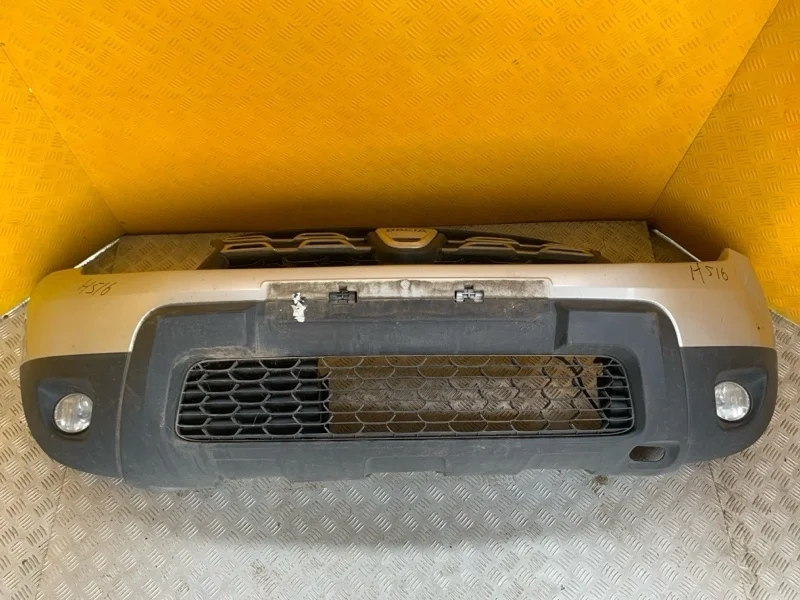 Бампер передний Dacia Duster 2010-2017 2016 620220025R 1.6 I