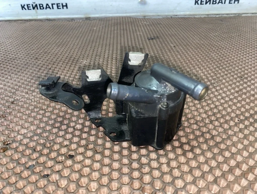 Помпа Peugeot 3008 2014 T7