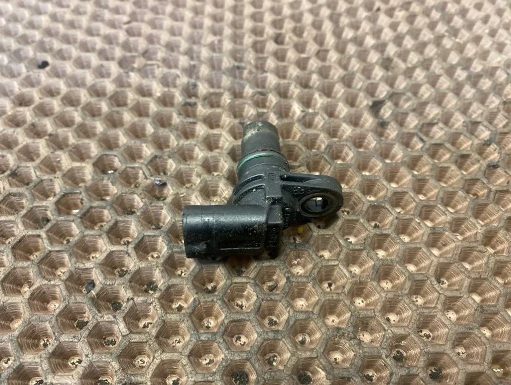 Датчик положения распредвала Audi A6 2006 C6