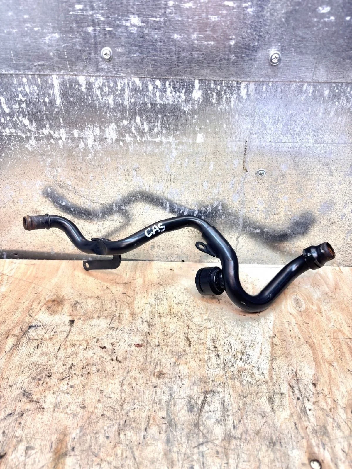 Трубка охлаждения CAS 059121065AT Q7 4L (2005—2009) В наличии