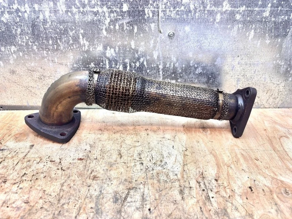 059131789L приемная труба CASA 3.0 TDI левая Q7 4L (2005—2009) В наличии