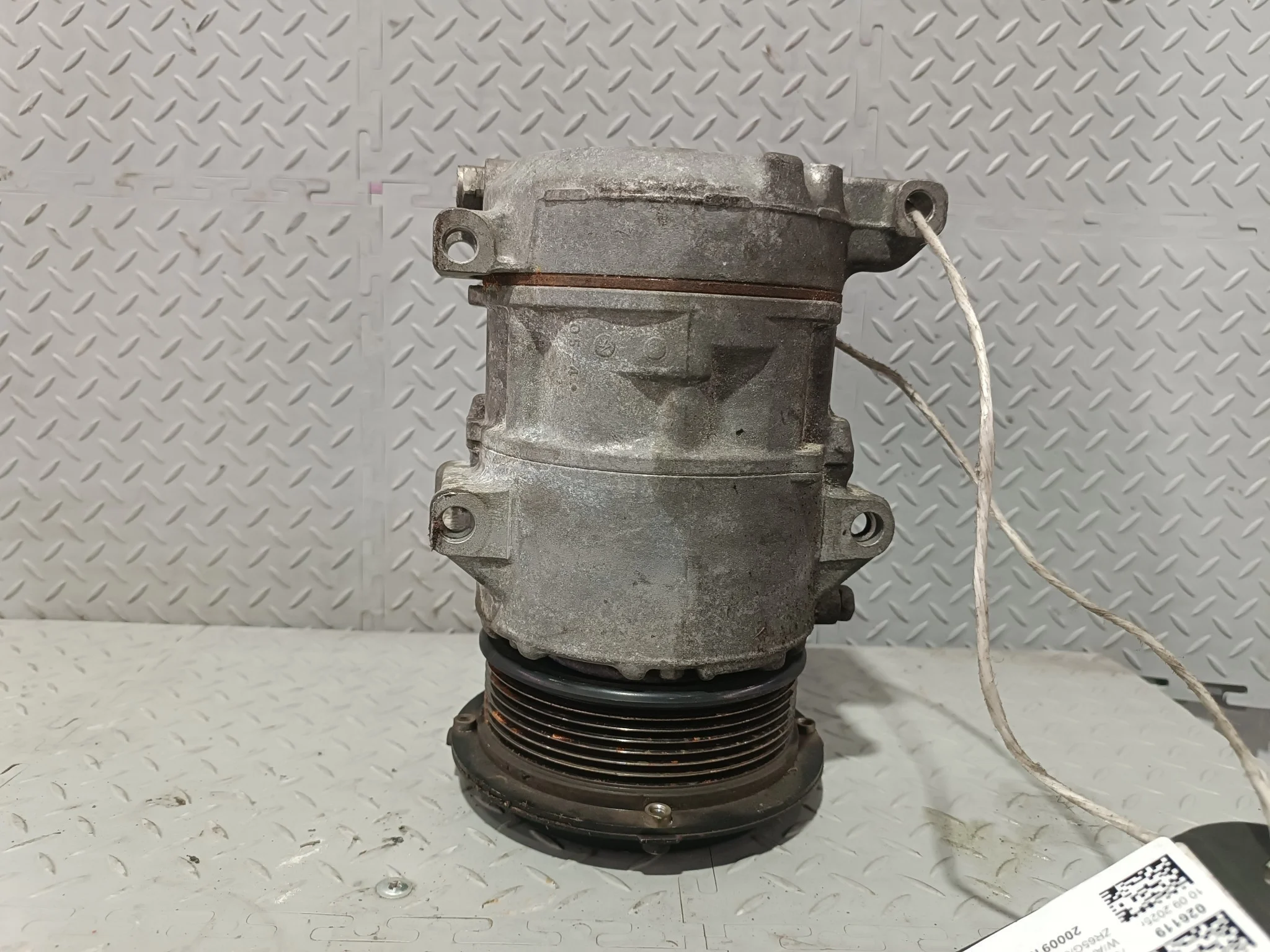 КОМПРЕССОР КОНДИЦИОНЕРА TOYOTA DAIHATSU 8831028570