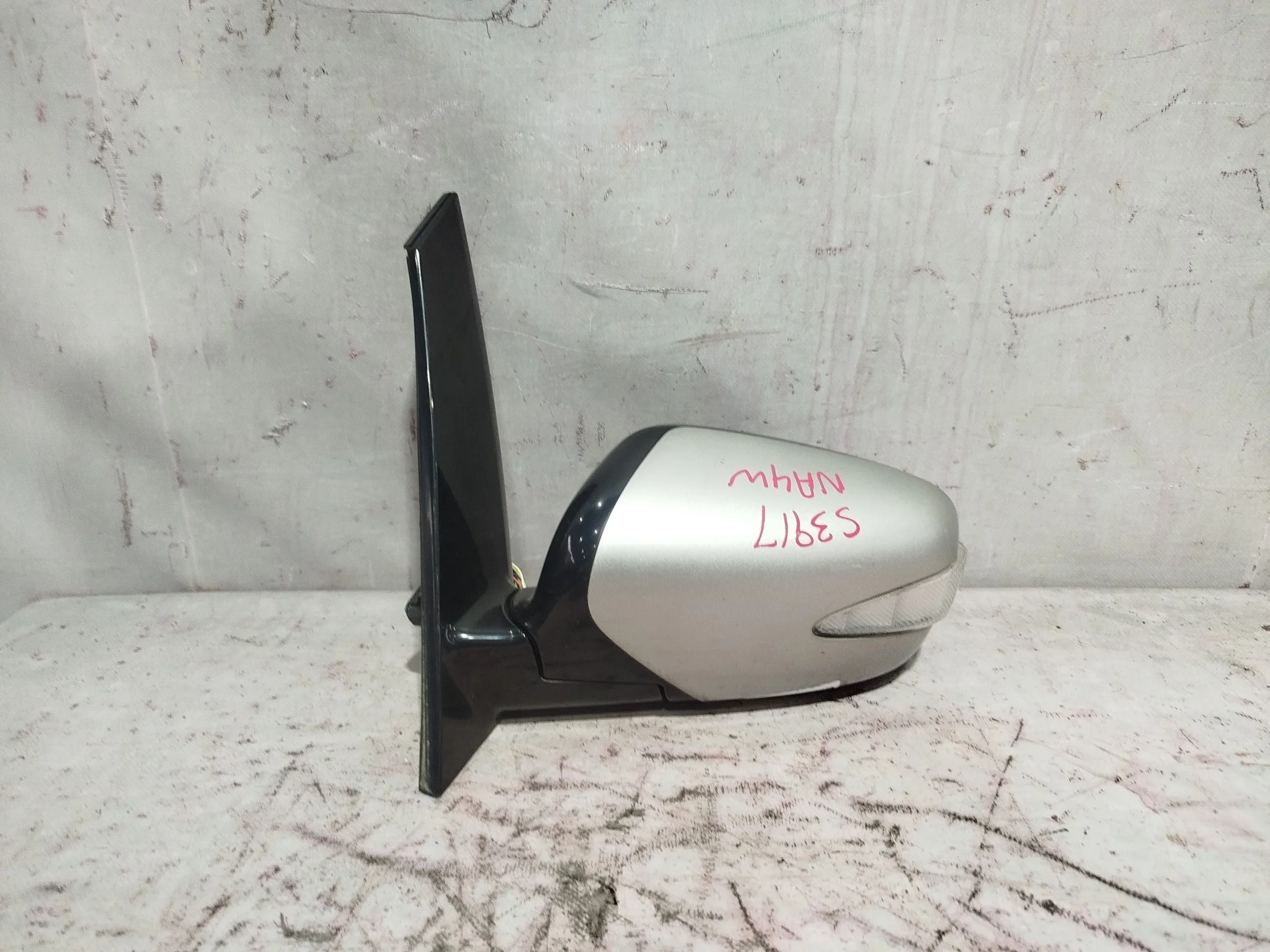 ЗЕРКАЛО MITSUBISHI ЛЕВО MR959723HB серебро, A17 S3917