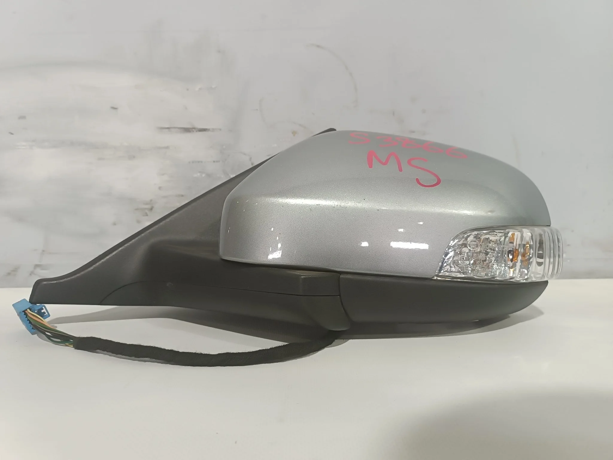 ЗЕРКАЛО VOLVO ЛЕВО 30744587 серебро, 477 S3866