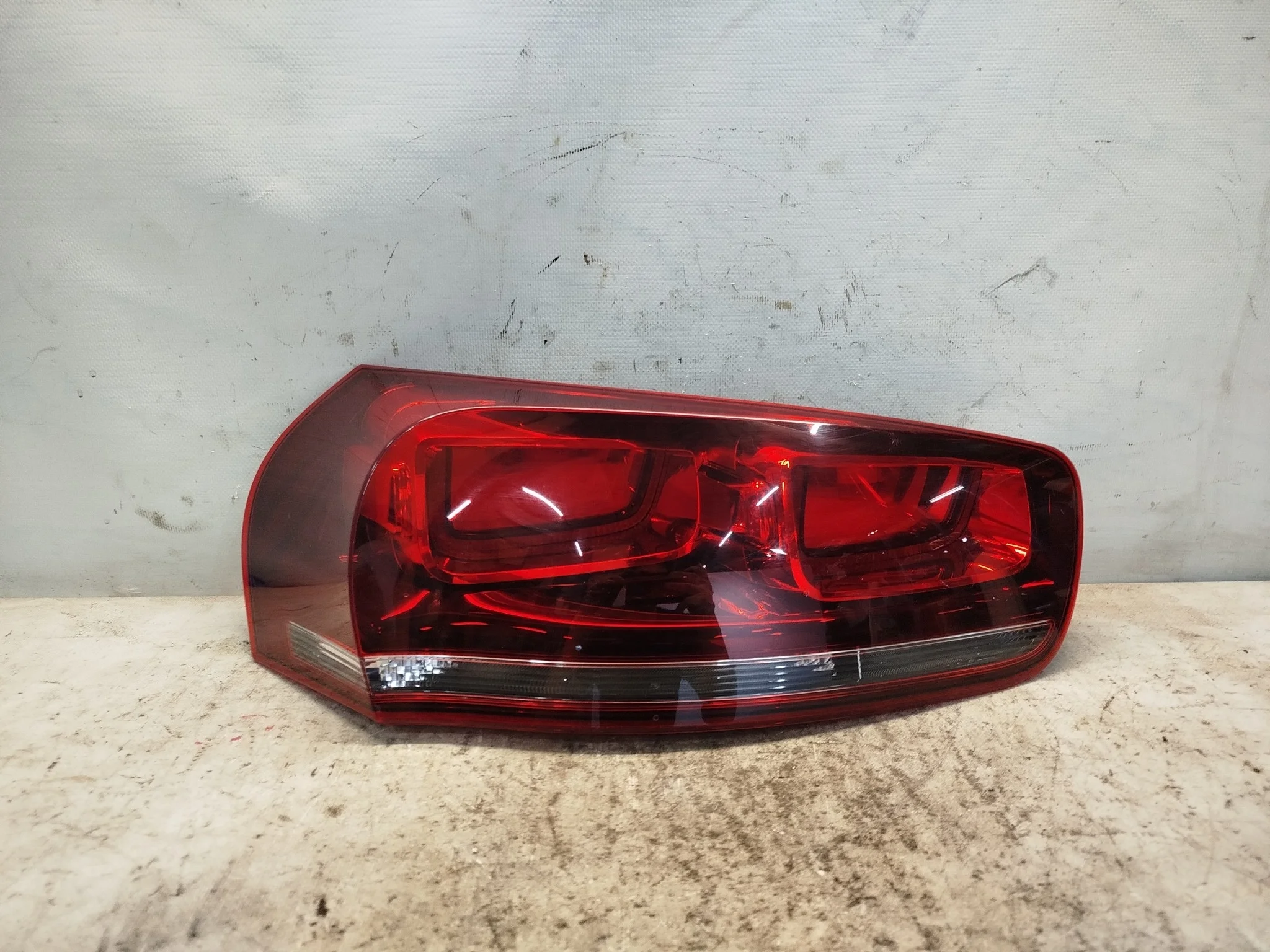 ФОНАРЬ CITROEN ЛЕВО 9677502680 XA6520