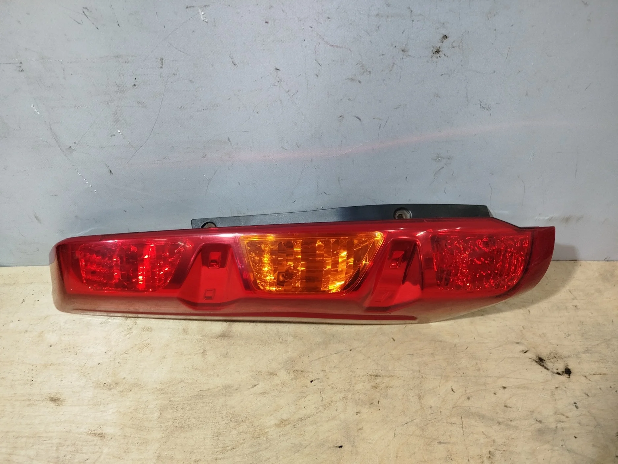 ФОНАРЬ NISSAN ЛЕВО 26555JG00A XE306