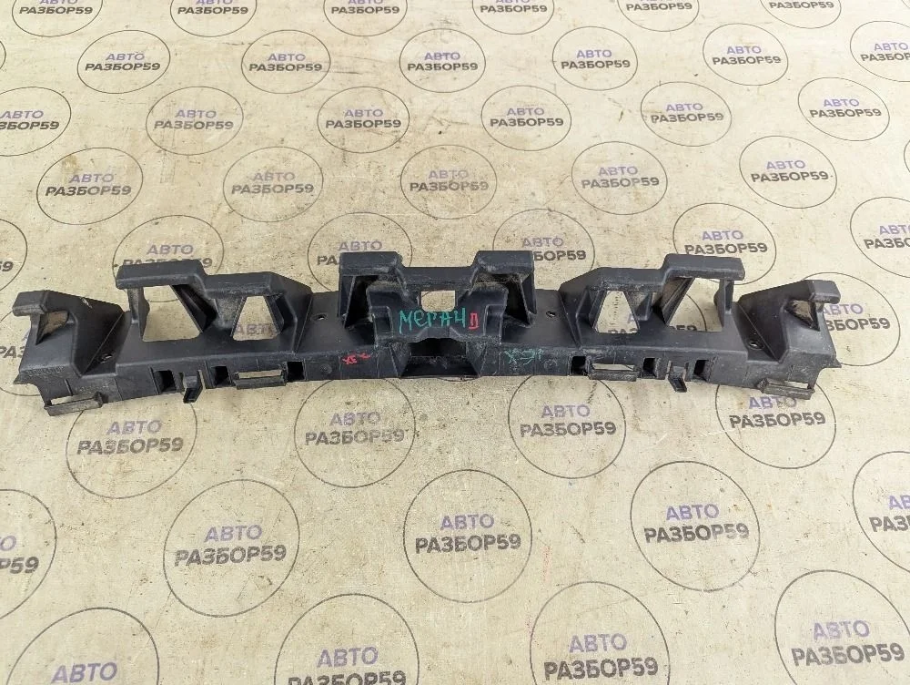 Кронштейн заднего бампера Renault Megane II рестайлинг (2006—2009)