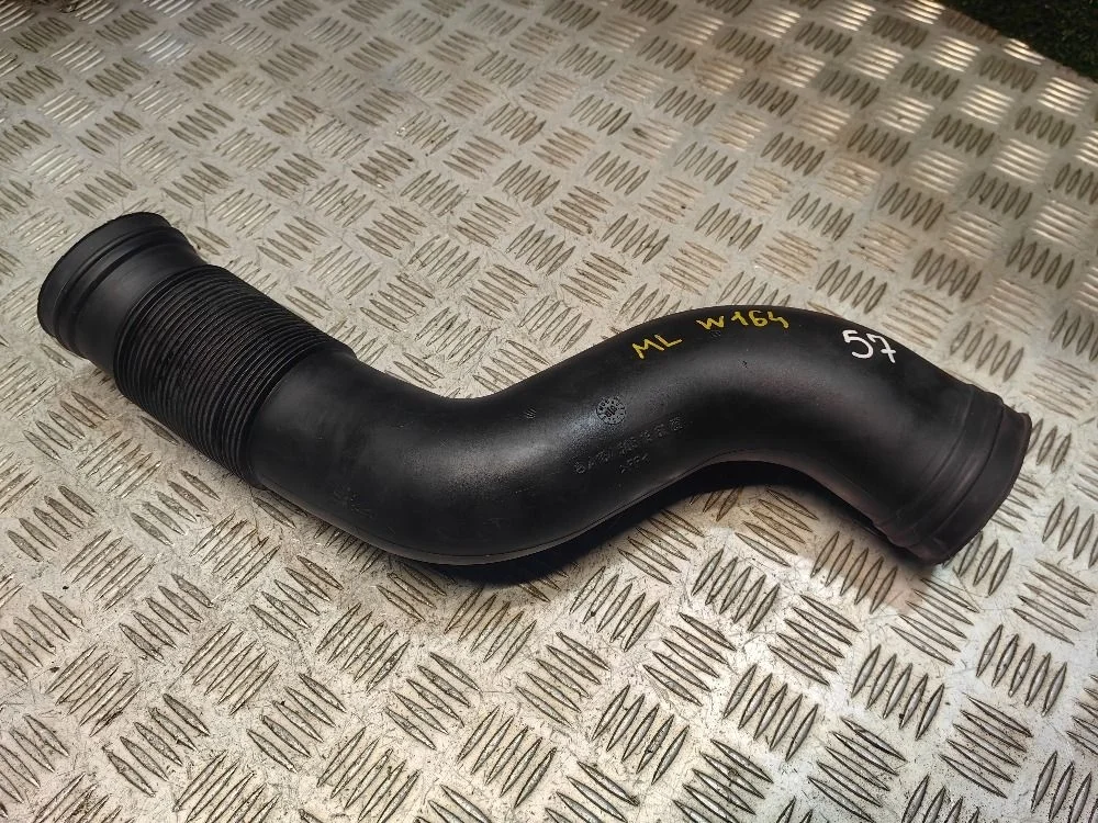 Патрубок воздушного фильтра Mercedes ML W164