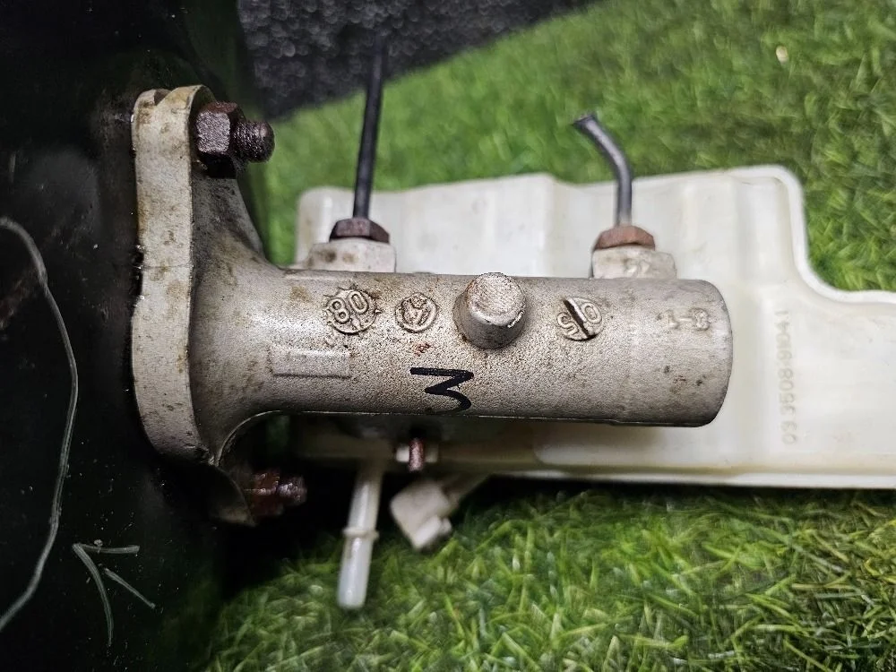 Главный тормозной цилиндр Ford Focus 2