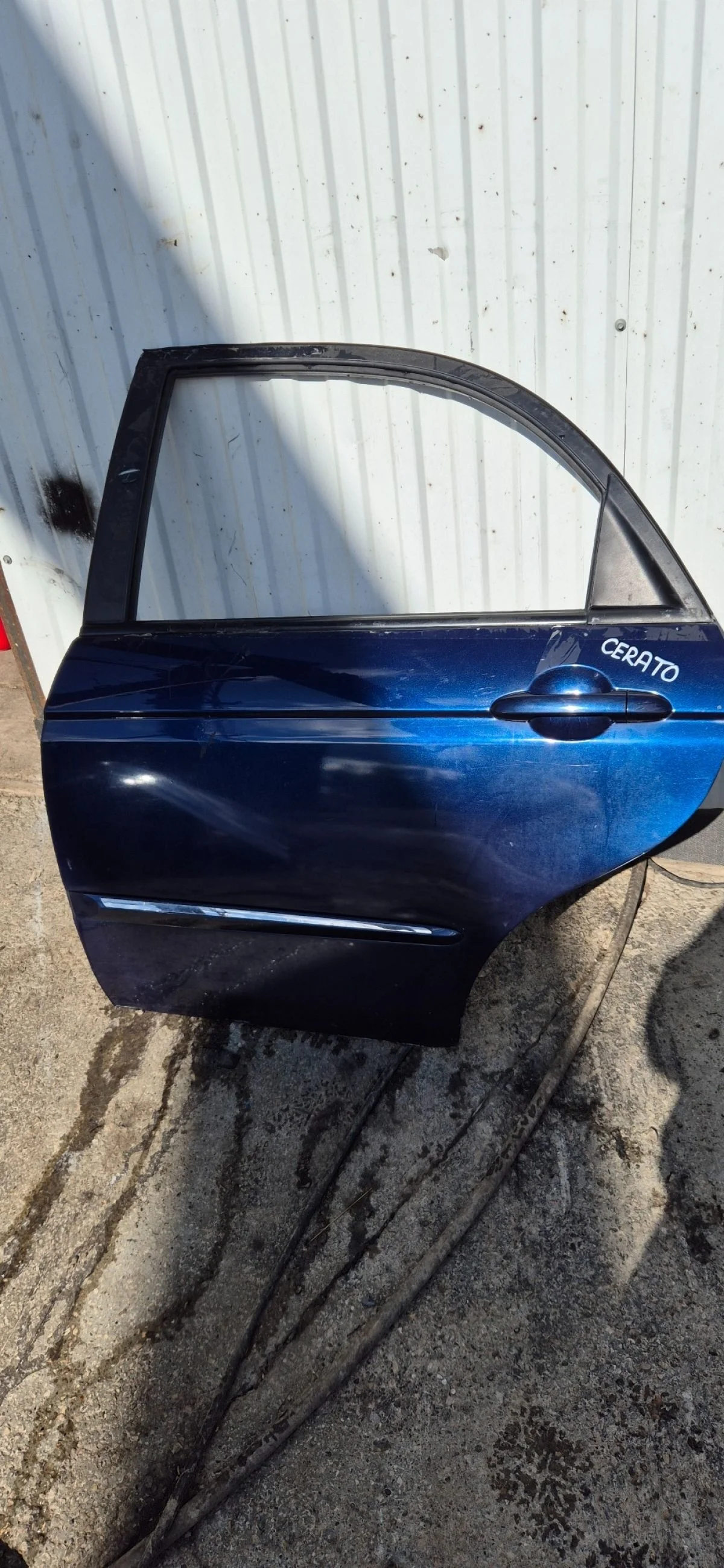 Дверь задняя левая для Kia Cerato 2004-2008