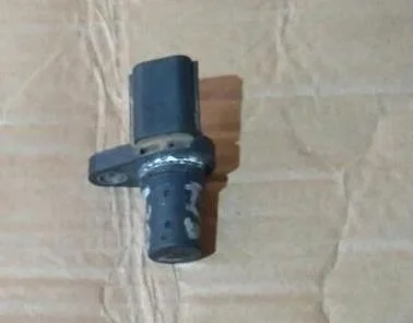 Б.у. датчик коленвала MITSUBISHI L200 KB4T MITSUBISHI L200 KB4T