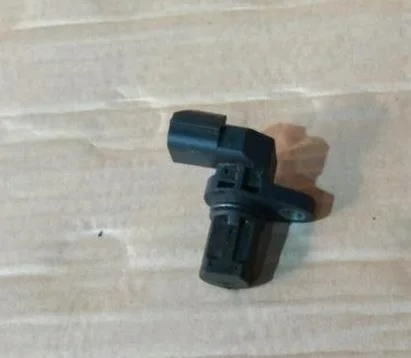 Б.у. датчик коленвала MITSUBISHI PAJERO SPORT KH6W MITSUBISHI PAJERO SPORT KH6W