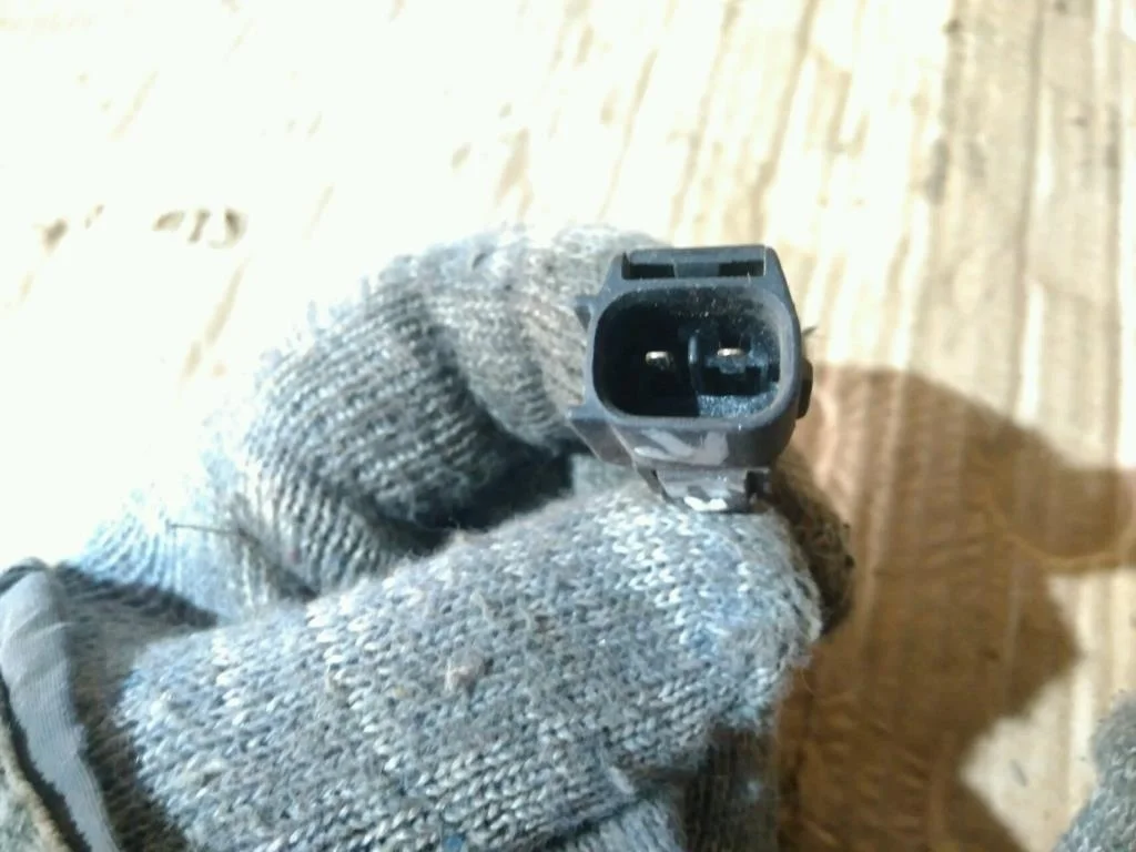 Б.у. датчик наружной температуры MITSUBISHI PAJERO V78W MITSUBISHI PAJERO V78W