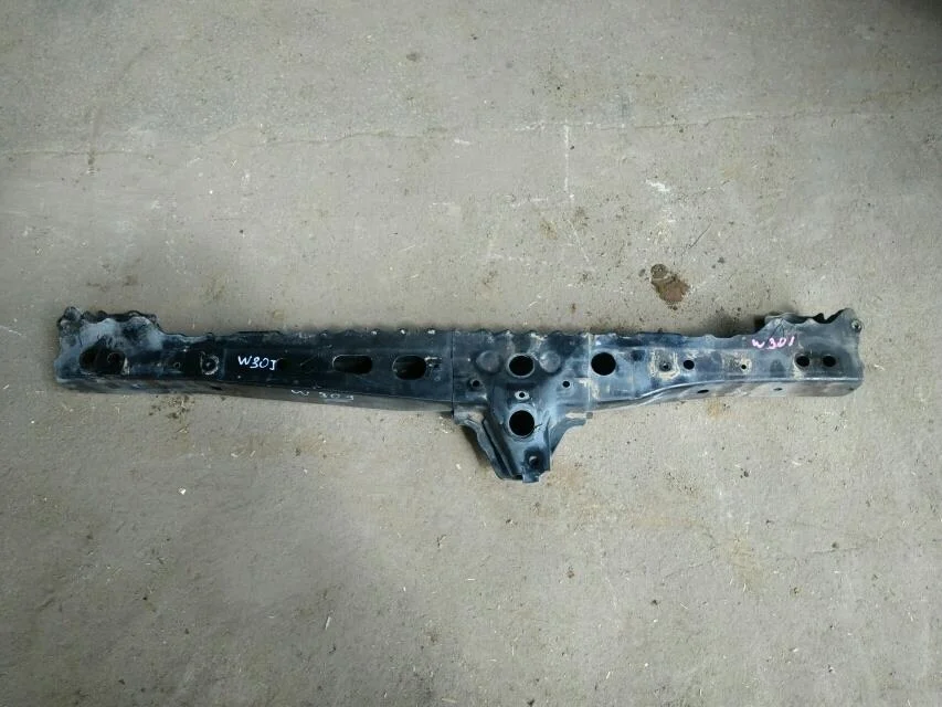 Б.у. балка поперечная TOYOTA PRIUS ZVW30 TOYOTA PRIUS ZVW30