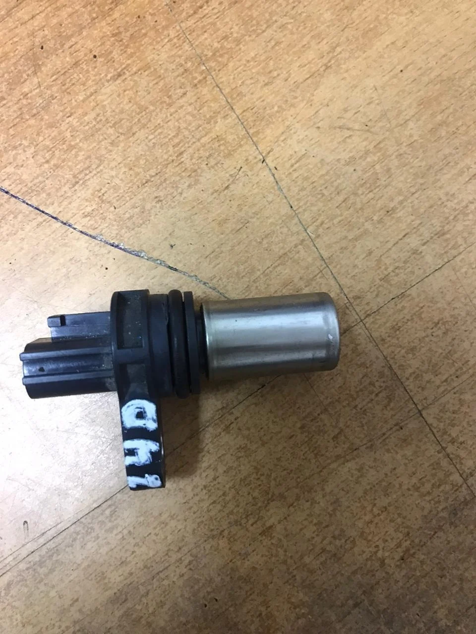 Б.у. датчик коленвала NISSAN SERENA C24 NISSAN SERENA C24