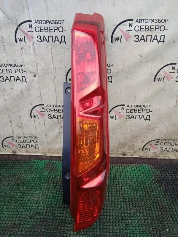 Фонарь Nissan X-Trail 26550JG00B T31 MR20, правый
