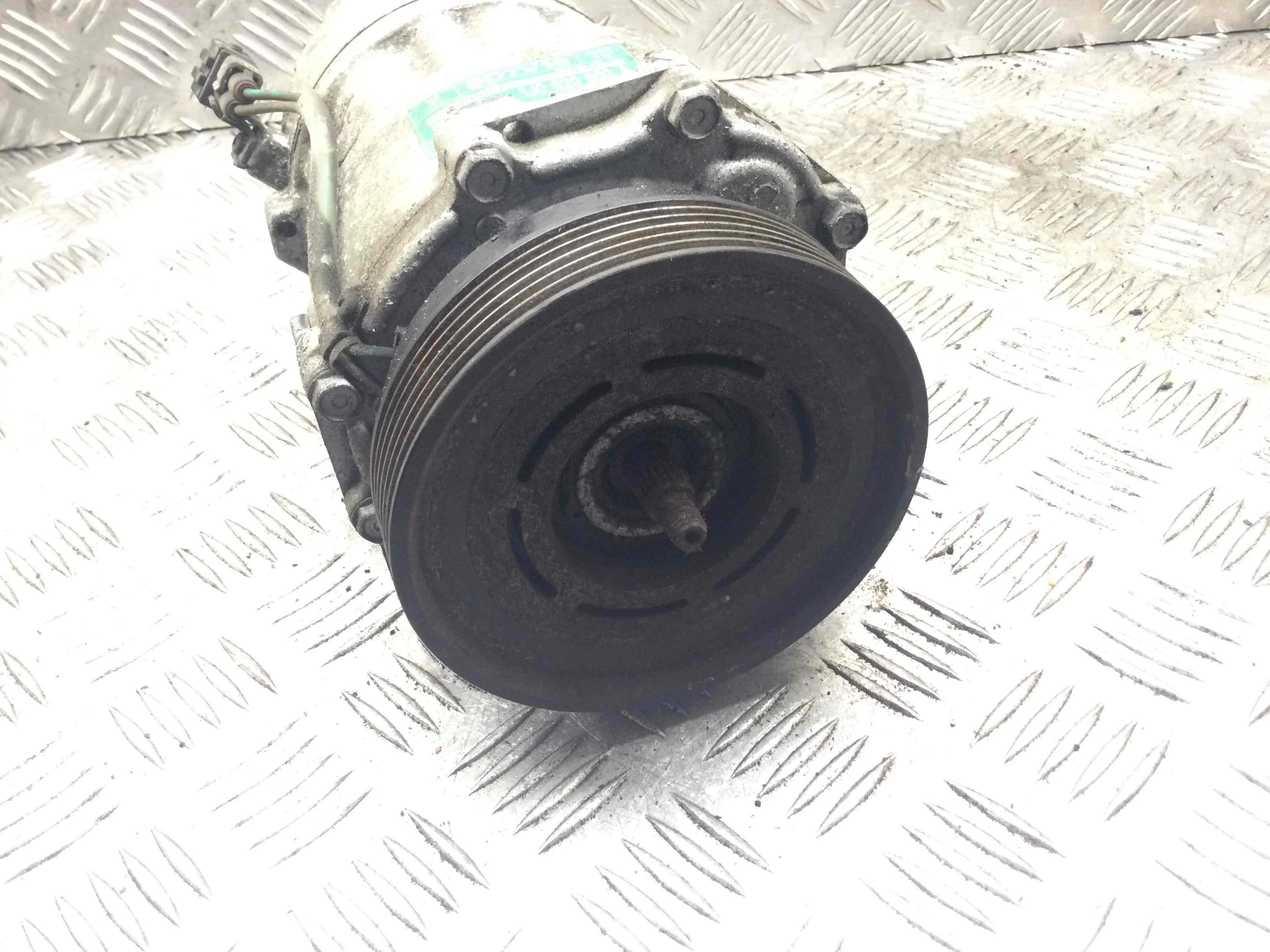 Компрессор кондиционера Volkswagen Bora Bora (1J) 1998 - 2005 бензин 1.6 i Механика Х/б