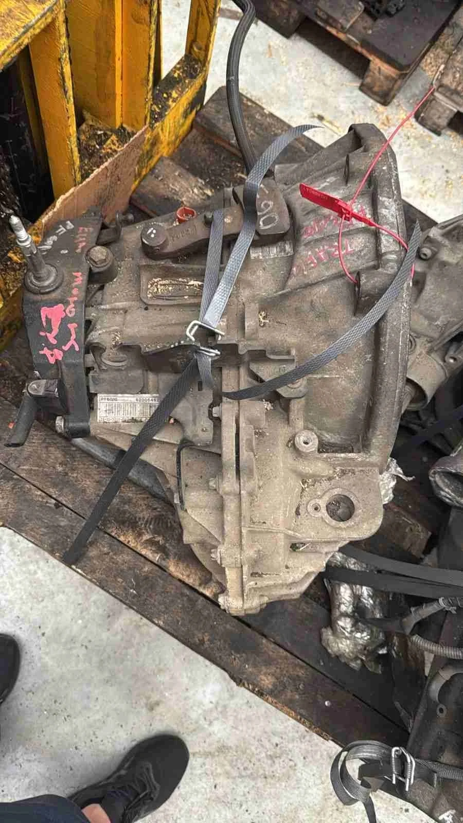 КПП механическая (МКПП) Nissan Primastar 1 поколение рестайлинг 2006-2014 дизель 2.0 CDTI Механика Микроавтобус