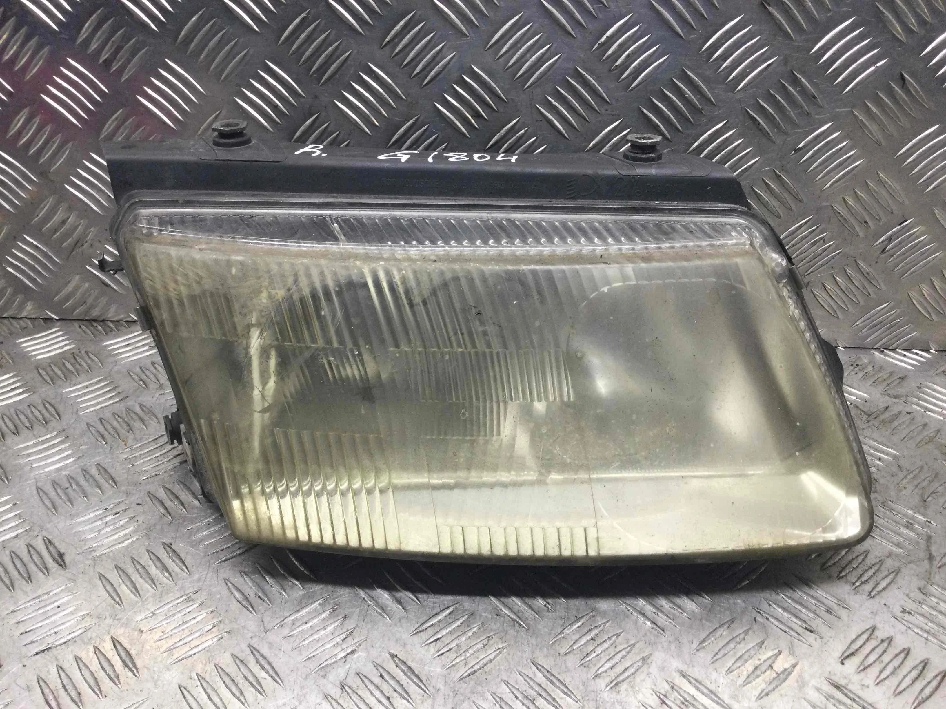 Фара правая Volkswagen Passat B5 (1996-2000) бензин 1.6 i Механика Седан