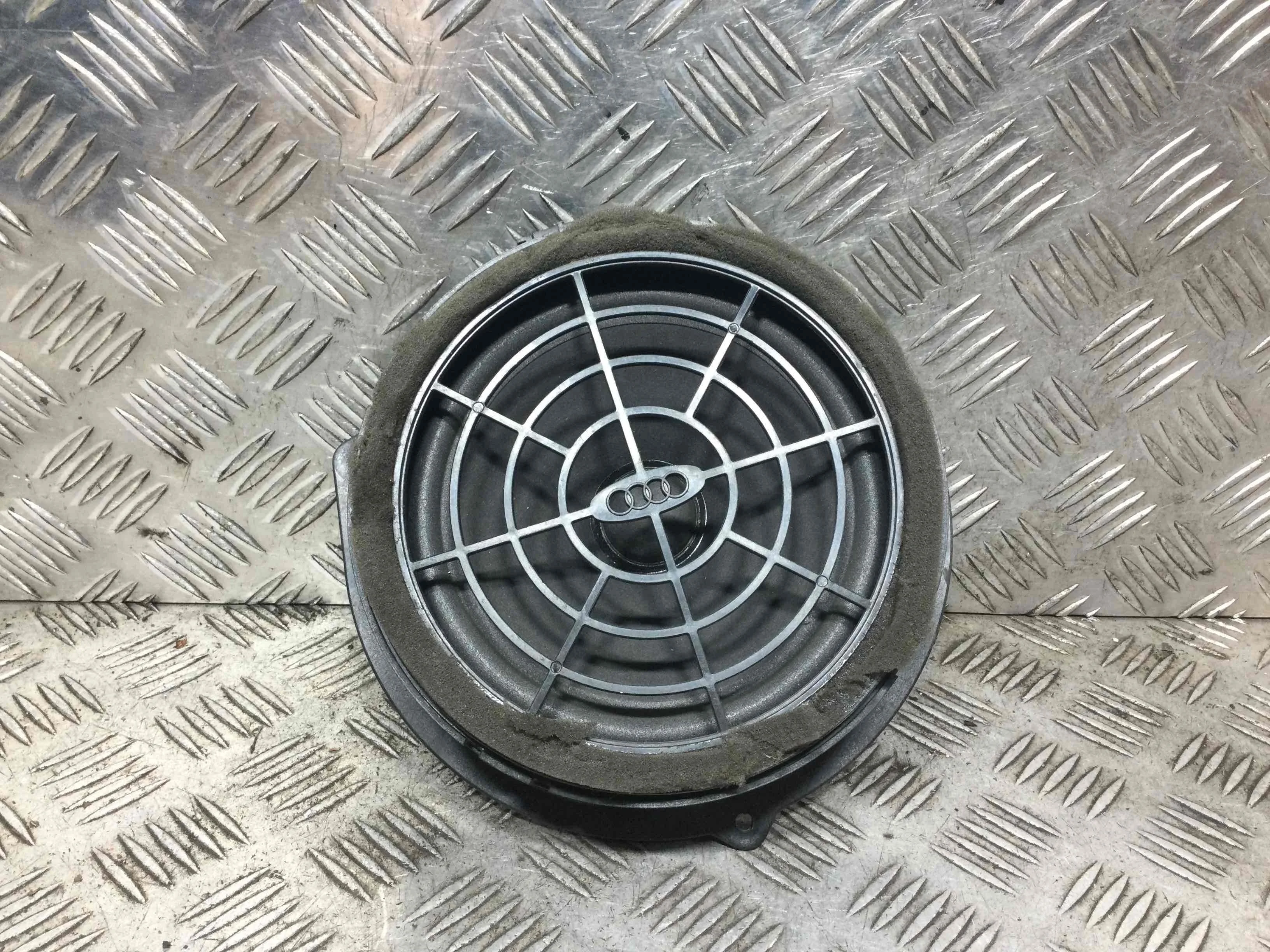 Динамик двери задней правой Audi A4 B8/8K (2007-2011) дизель 2.0 TDI Механика Универсал