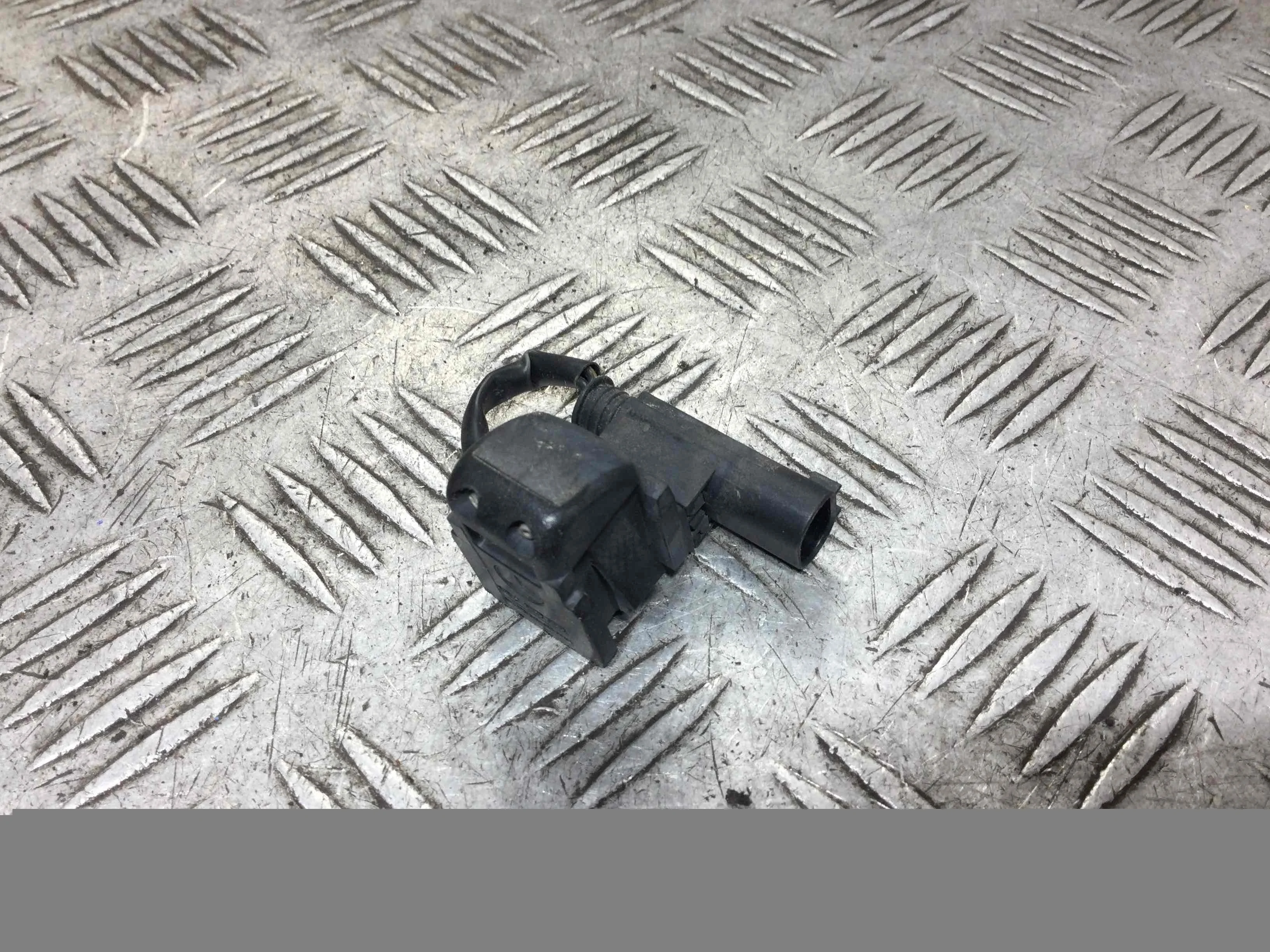 Форсунка омывателя Mercedes S-klasse W220 [рестайлинг] (2002-2005) дизель 3.2 CDI Автомат Седан