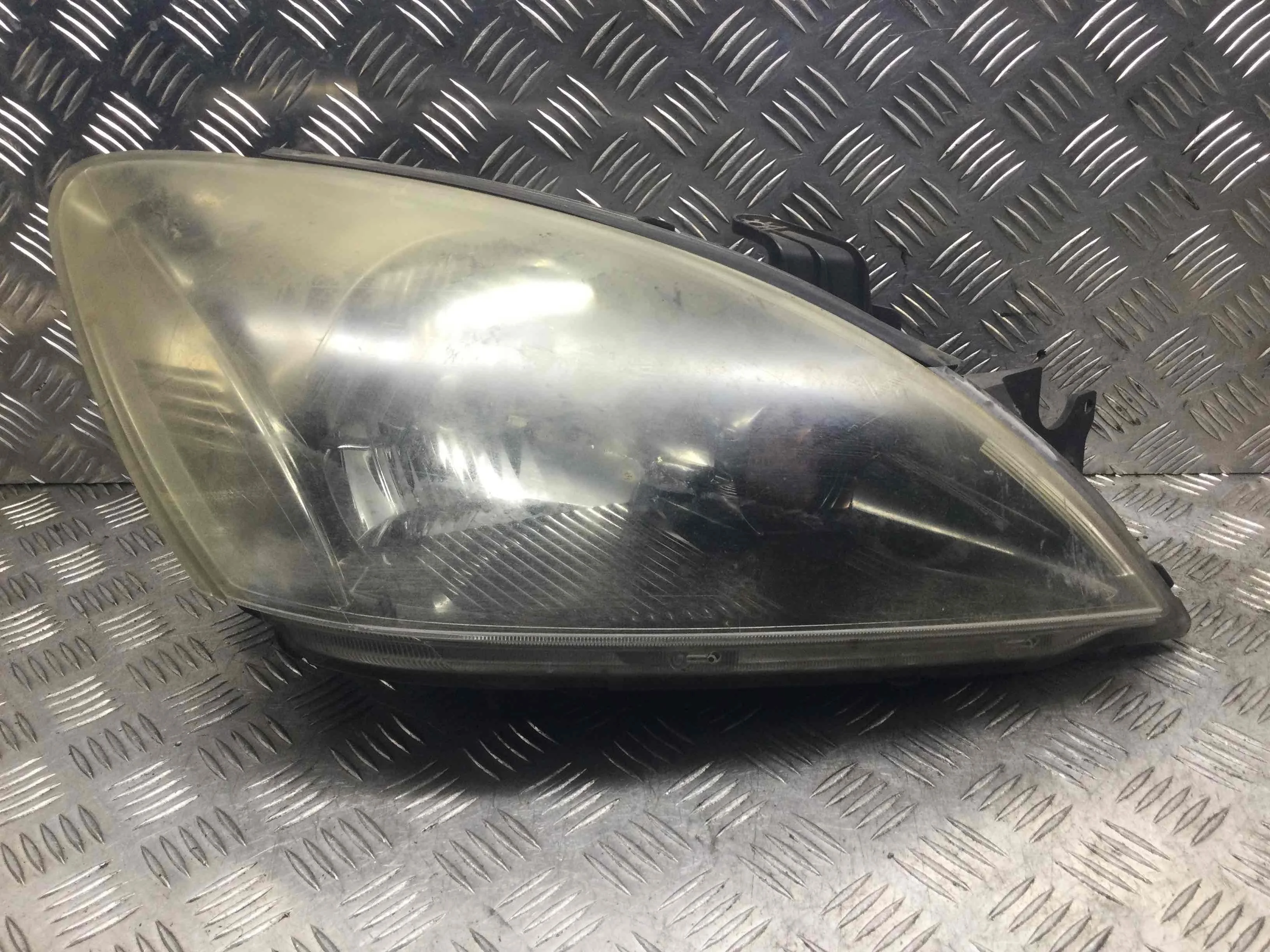 Фара правая Mitsubishi Lancer IX (2003-2007) бензин 2.0 i Механика Универсал