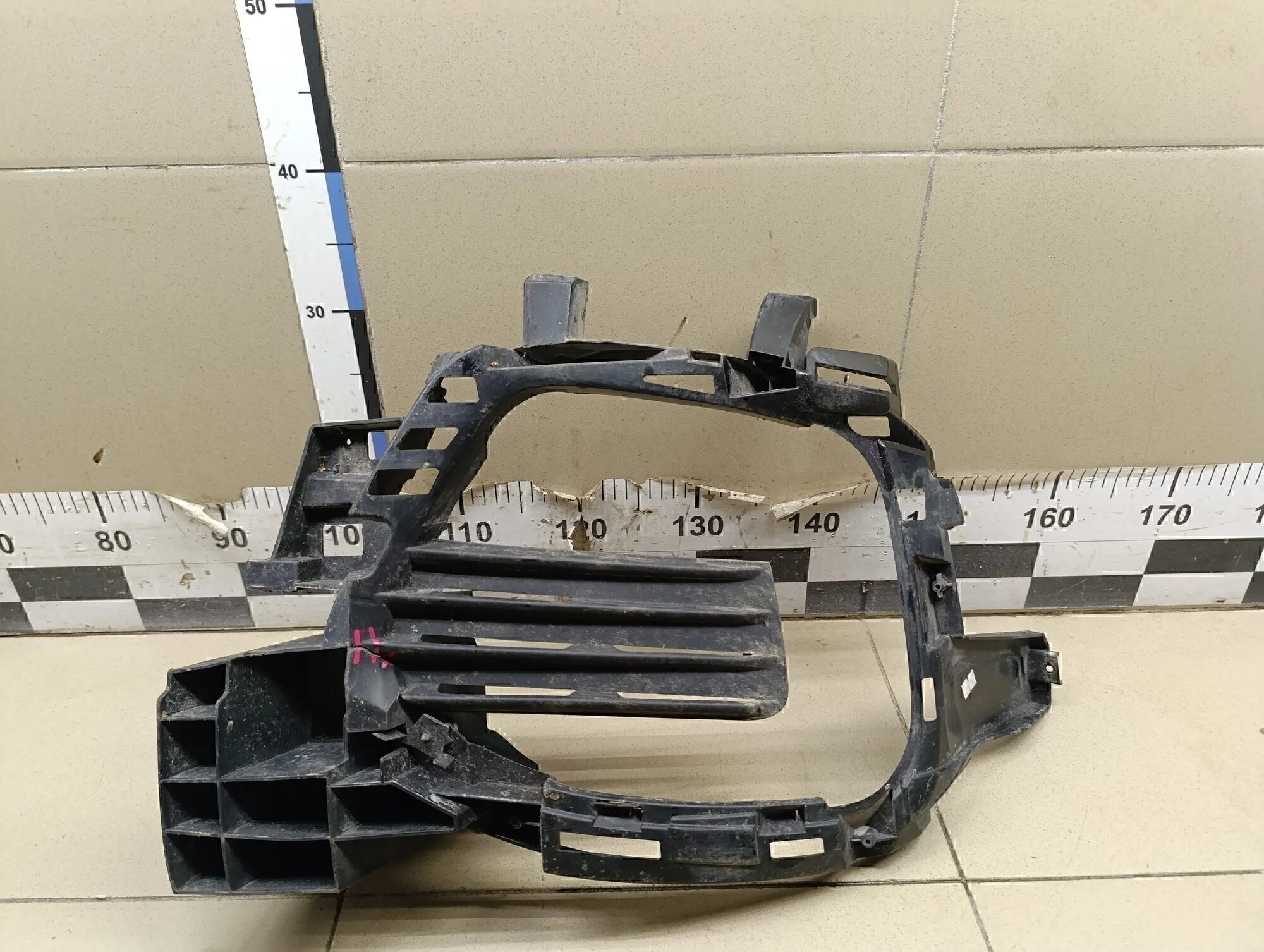 Кронштейн фары противотуманной правой Kaptur 2016>