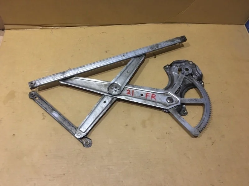 Стеклоподъемный механизм TOYOTA LAND CRUISER 200 2015 6980160080 URJ202 4.5 1VD-FTV, передний правый