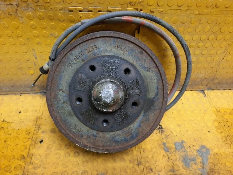 Тормозной барабан Renault Kaptur 2017 440003788R REA H4M429, задний правый