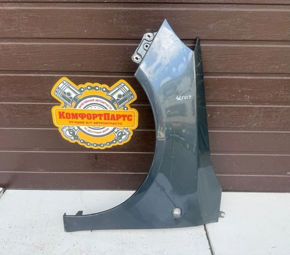 Крыло переднее левое Skoda Fabia II (2007—2010)