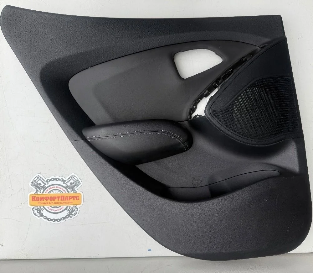 Обшивка (карта) двери задней левой Hyundai ix35 I (2009—2013)