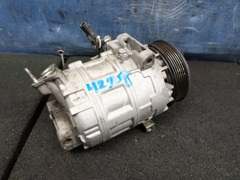 Компрессор кондиционера Nissan Qashqai 2012 92600EN22B J10 2.0 MR20DE