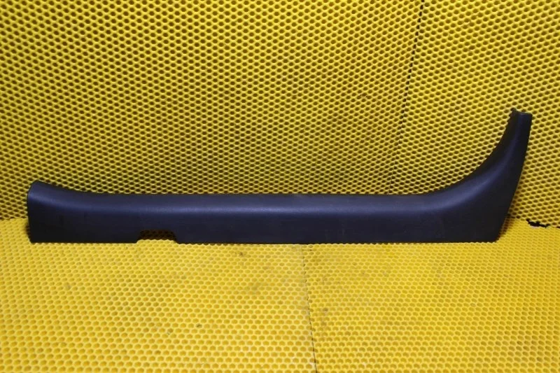 Накладка порога внутренняя Nissan Primera 2001—2008 769B5AV700 P12