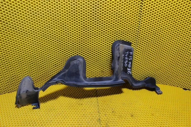 Дефлектор радиатора Nissan Juke 2014—2019 628221KA0A, правый