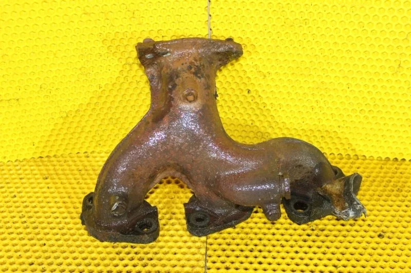 Коллектор выпускной Nissan Maxima 1999—2006 1400443U00