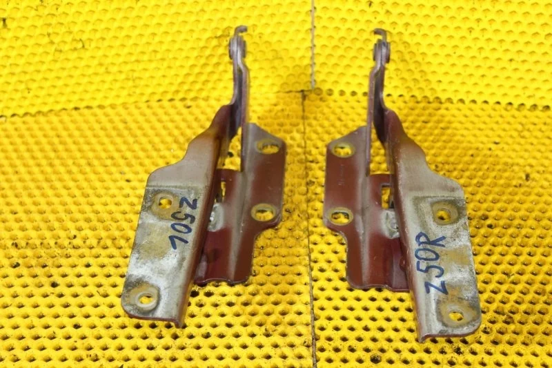 Петля капота Nissan Murano 2002—2008 65401CA000, левая