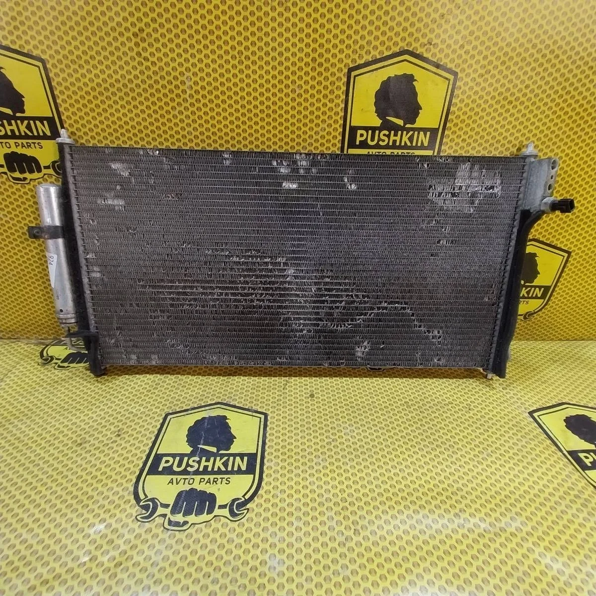 Радиатор кондиционера Nissan Murano 2002—2008 92110CA000