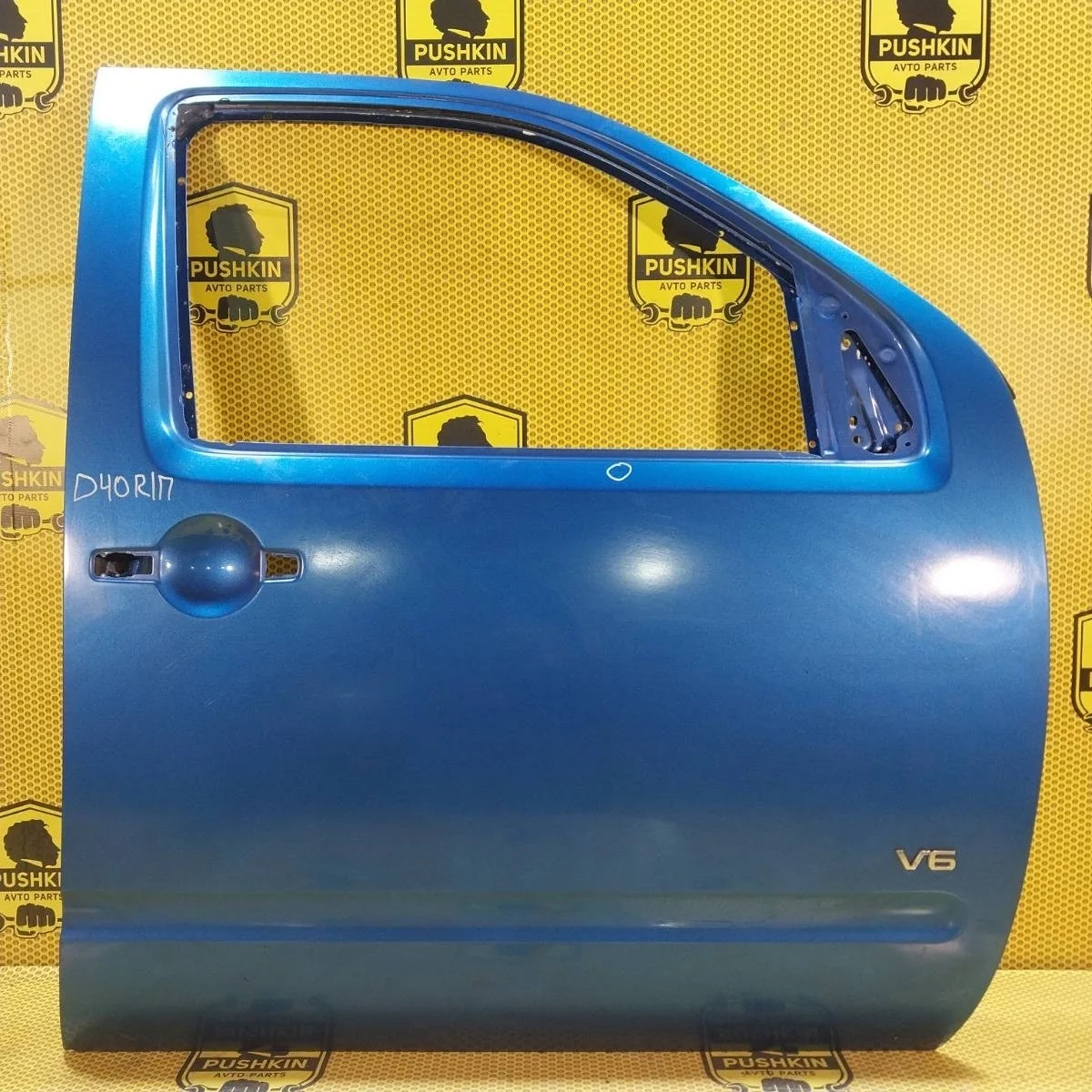 Дверь Nissan Navara 2004—2010 80100EB330 D40, передняя правая