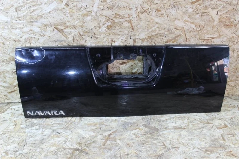 Крышка багажника Nissan Navara 2004—2010 93400EA30J D40