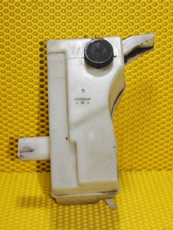 Бачок расширительный Nissan Xtrail 2000—2007 21711JG000