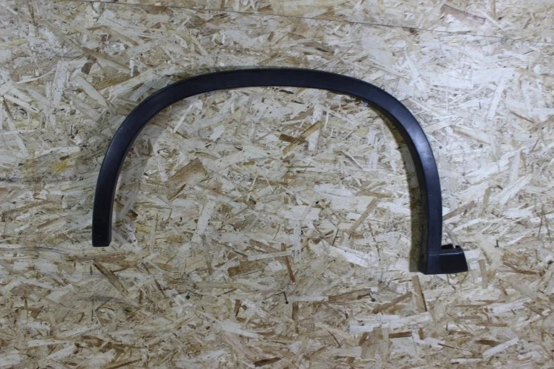 Молдинг крыла Nissan Xtrail 2007—2011 76857JG00A T31, задний левый